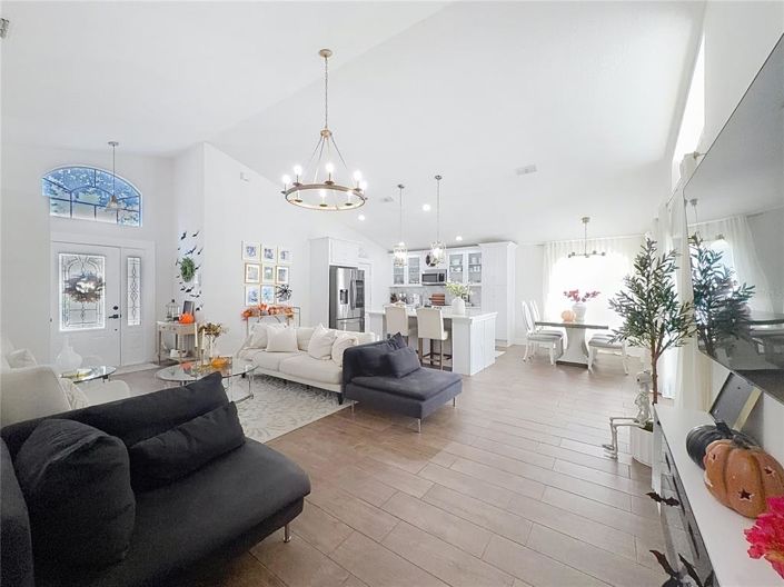 Image No.7-3 Bed Property for sale