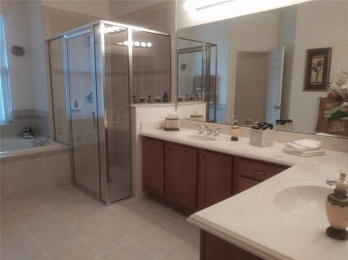 Image No.29-4 Bed Property for sale