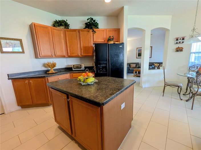 Image No.32-4 Bed Property for sale