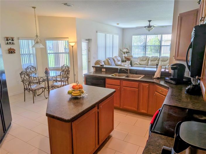 Image No.33-4 Bed Property for sale