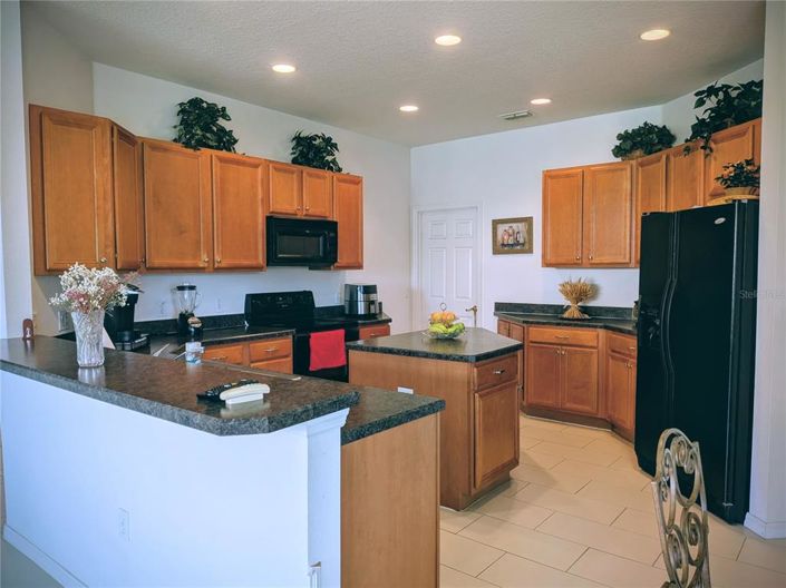 Image No.38-4 Bed Property for sale