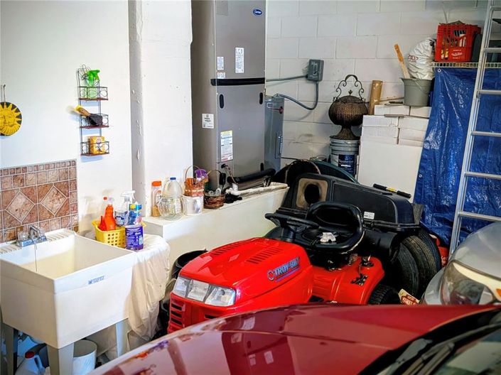 Image No.65-4 Bed Property for sale