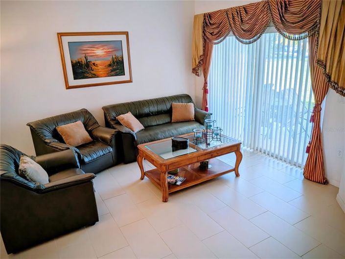 Image No.9-4 Bed Property for sale