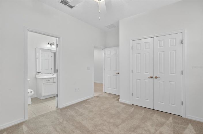 Image No.12-5 Bed Property for sale