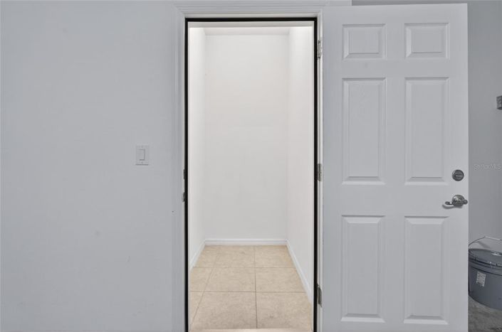 Image No.17-5 Bed Property for sale