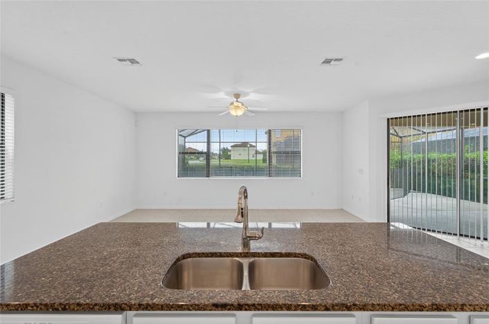 Image No.23-5 Bed Property for sale