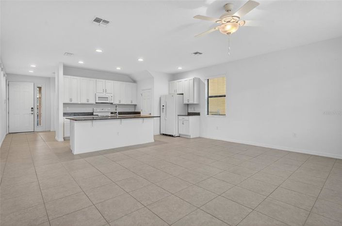 Image No.24-5 Bed Property for sale