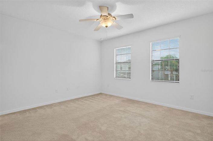 Image No.32-5 Bed Property for sale