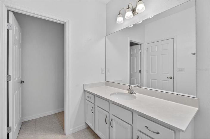 Image No.35-5 Bed Property for sale