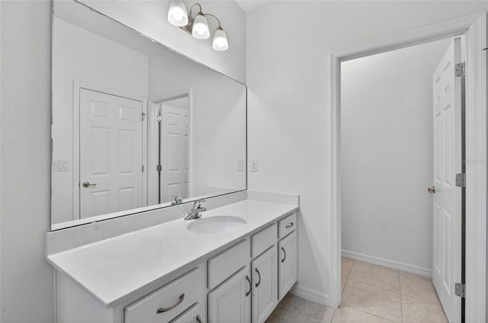 Image No.36-5 Bed Property for sale