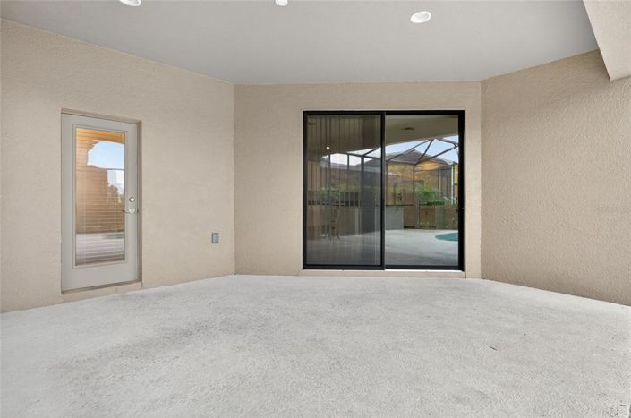 Image No.8-5 Bed Property for sale