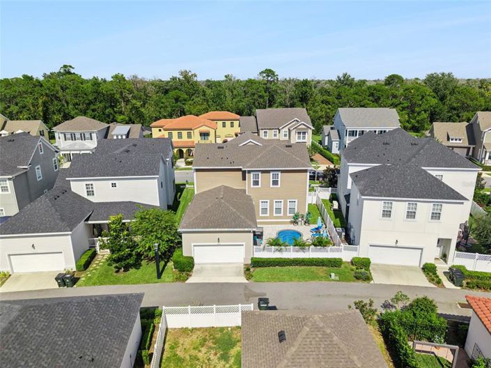 Image No.10-5 Bed Property for sale