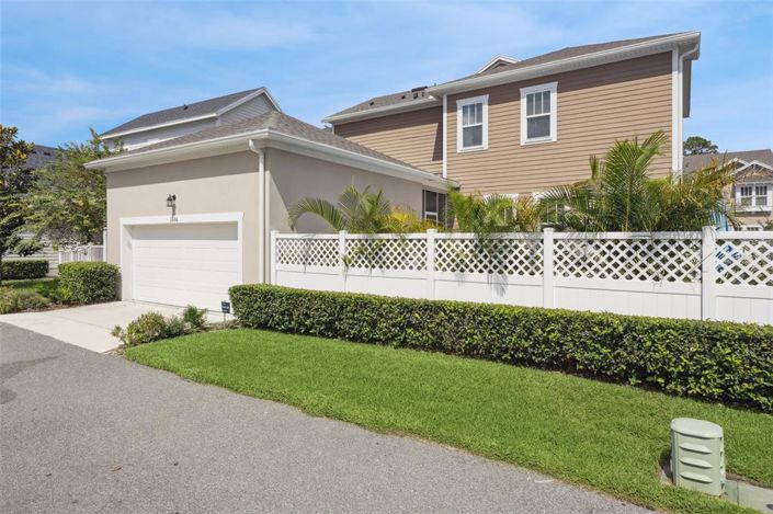 Image No.17-5 Bed Property for sale