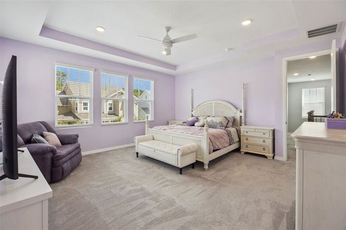 Image No.22-5 Bed Property for sale