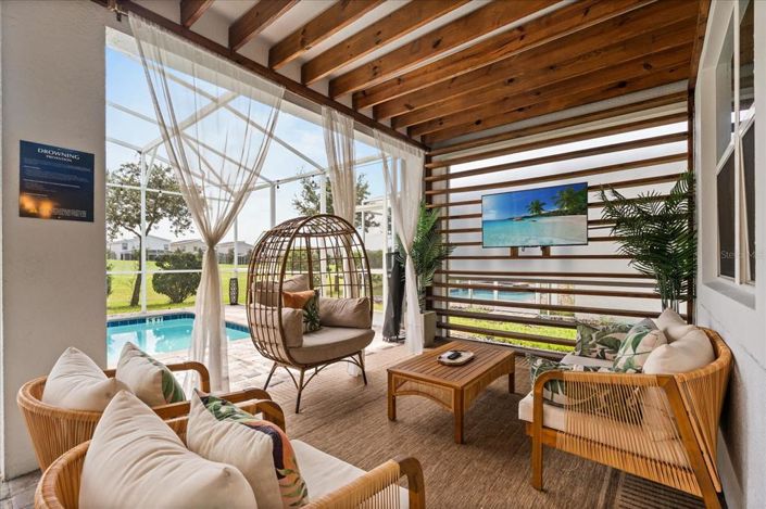 Image No.4-9 Bed Property for sale