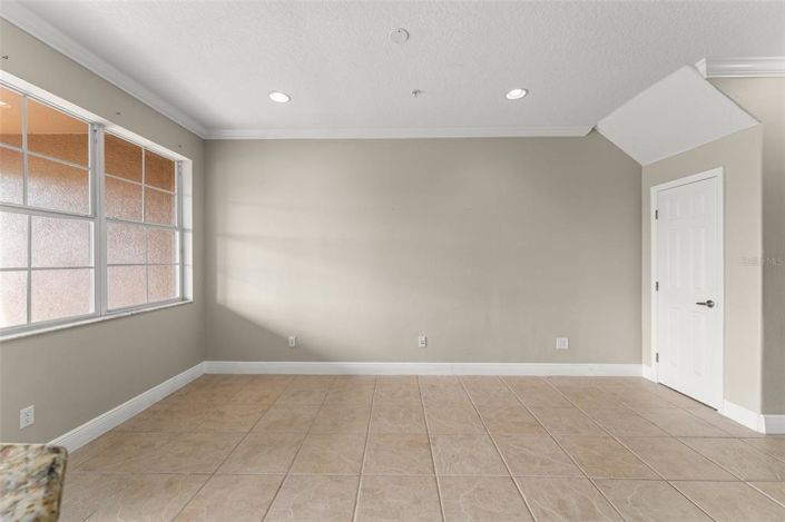 Image No.17-3 Bed Townhouse for sale