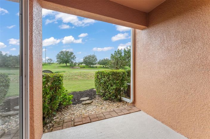 Image No.18-3 Bed Townhouse for sale