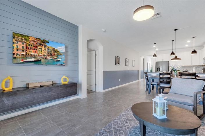 Image No.19-3 Bed Property for sale