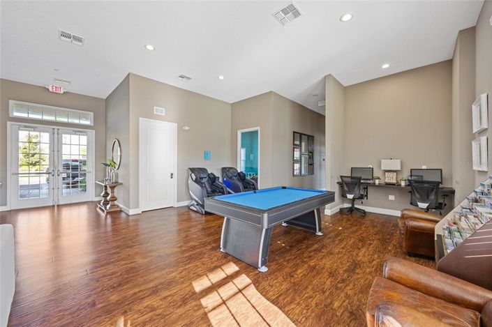 Image No.21-3 Bed Townhouse for sale