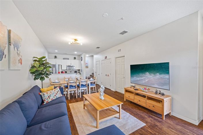 Image No.5-3 Bed Townhouse for sale