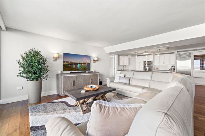 Image No.23-2 Bed Property for sale