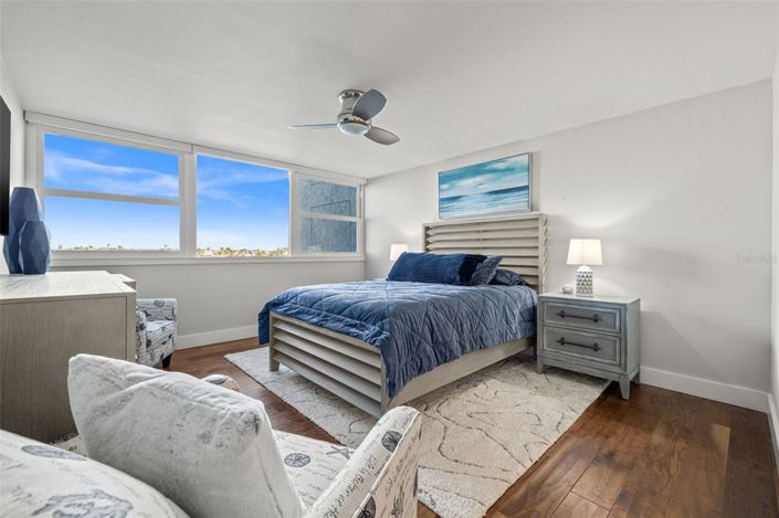 Image No.32-2 Bed Property for sale