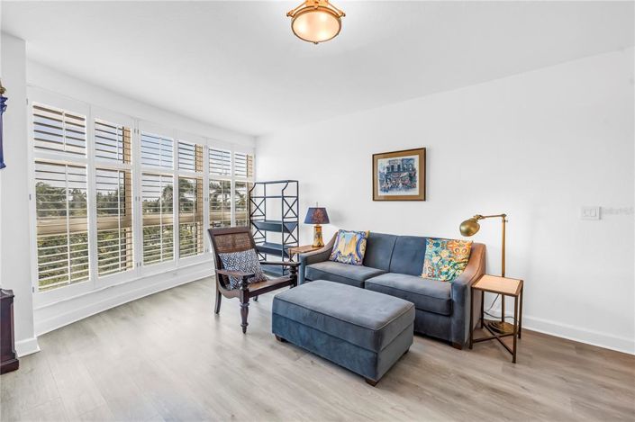 Image No.14-2 Bed Property for sale