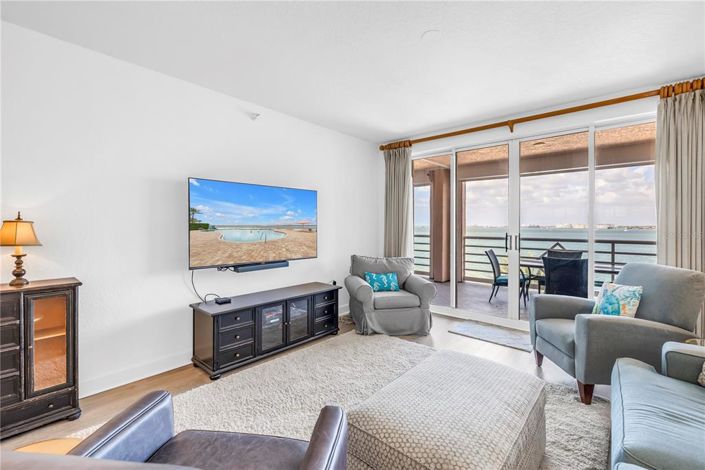 Image No.18-2 Bed Property for sale