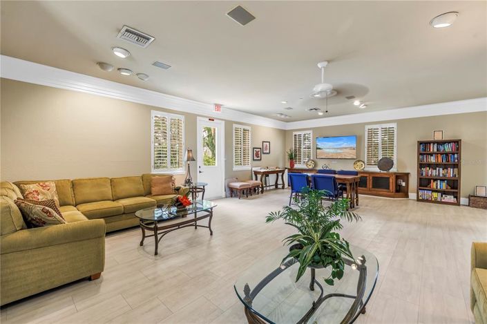 Image No.51-2 Bed Property for sale