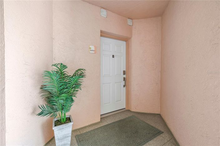 Image No.7-2 Bed Property for sale