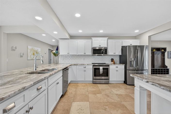 Image No.14-3 Bed Property for sale