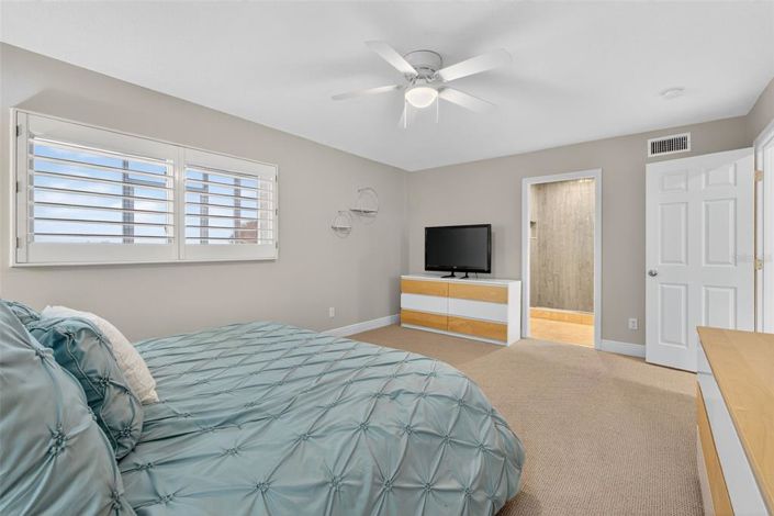 Image No.32-3 Bed Property for sale