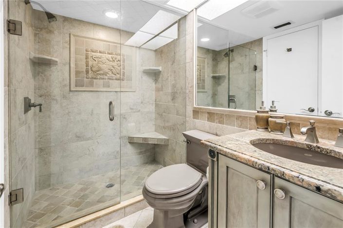 Image No.20-2 Bed Property for sale