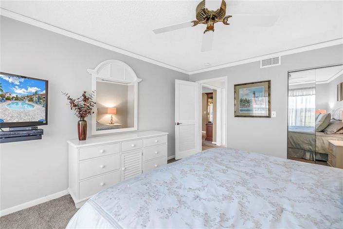 Image No.22-2 Bed Property for sale