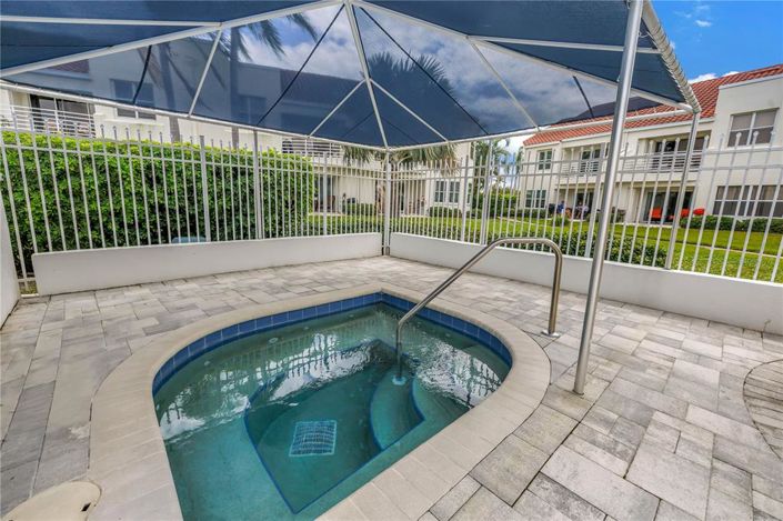 Image No.26-2 Bed Property for sale