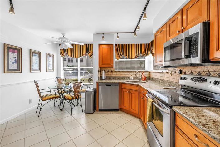 Image No.6-2 Bed Property for sale