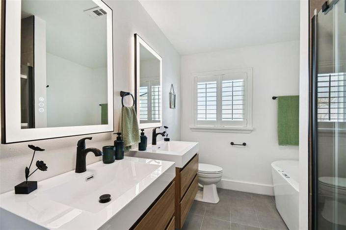 Image No.16-4 Bed Property for sale