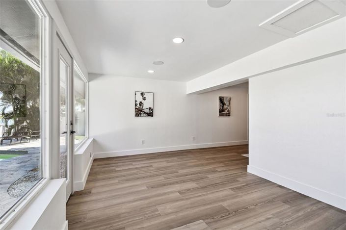 Image No.19-4 Bed Property for sale