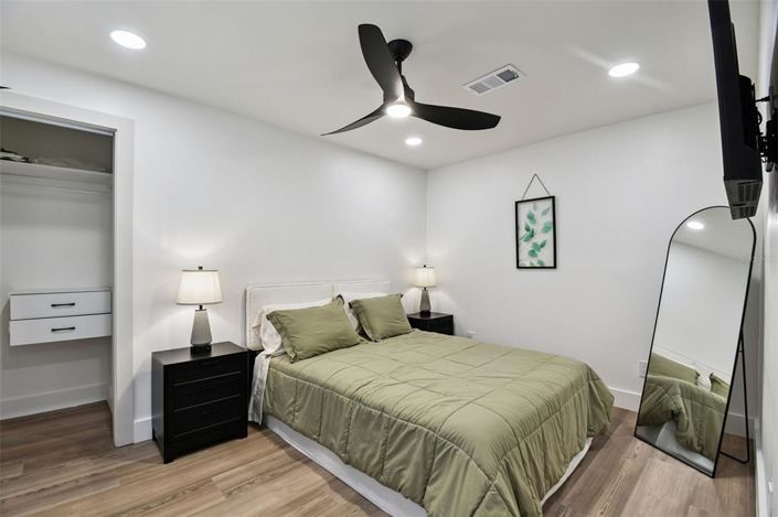 Image No.23-4 Bed Property for sale