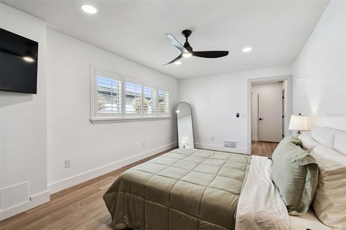 Image No.45-4 Bed Property for sale