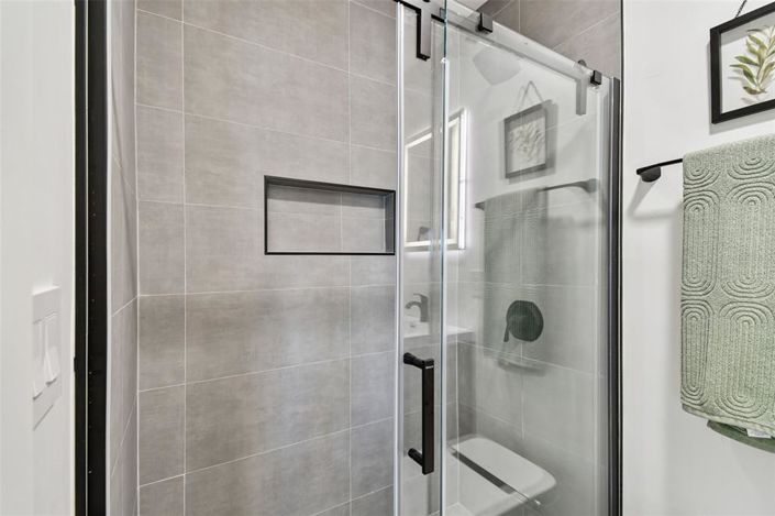 Image No.48-4 Bed Property for sale