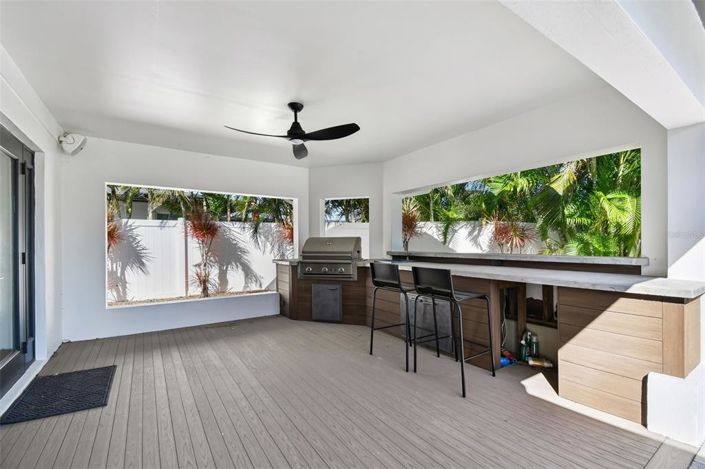 Image No.56-4 Bed Property for sale