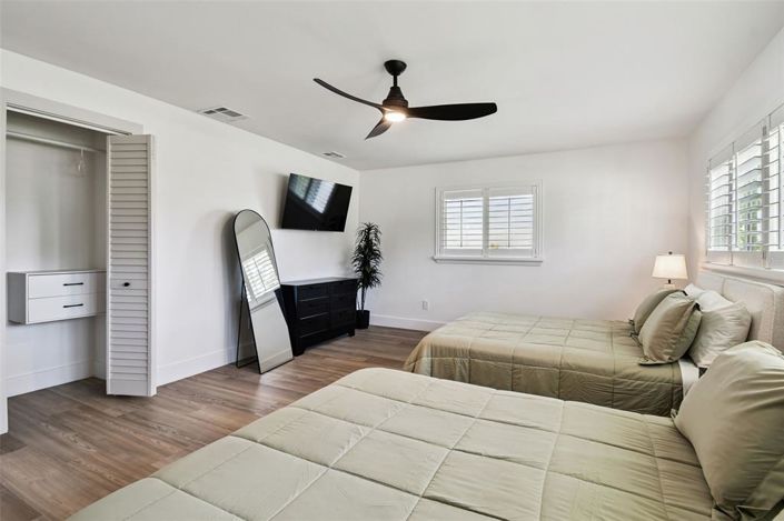 Image No.9-4 Bed Property for sale