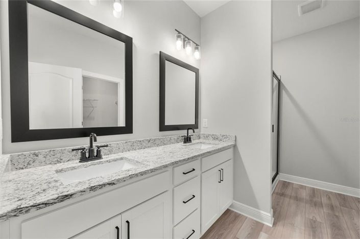 Image No.5-Propriété de 4 chambres à vendre à Kissimmee