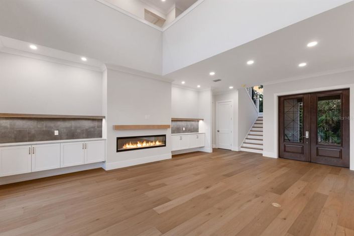 Image No.12-4 Bed Property for sale