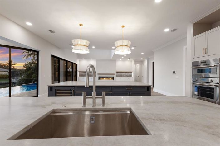 Image No.21-4 Bed Property for sale