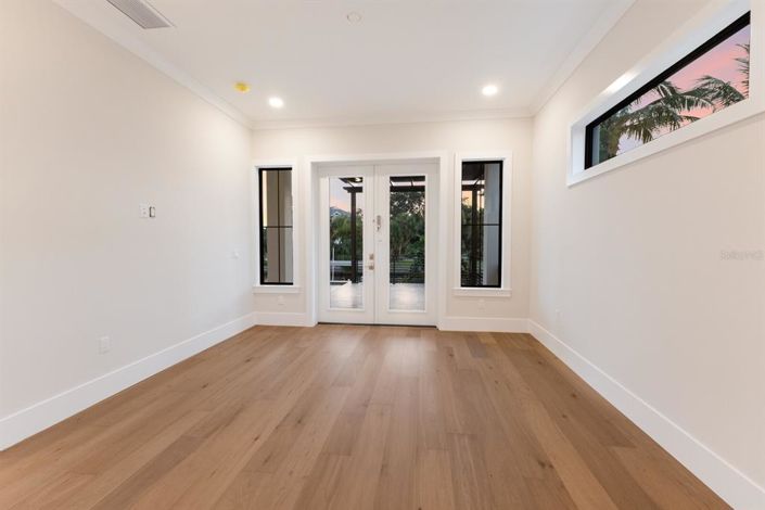 Image No.24-4 Bed Property for sale