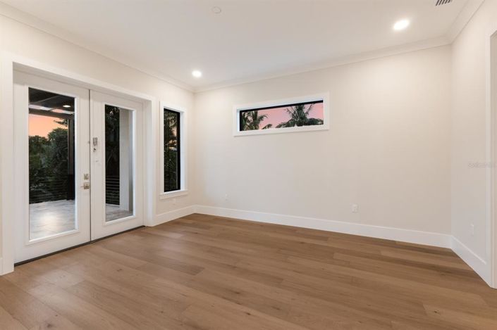 Image No.26-4 Bed Property for sale