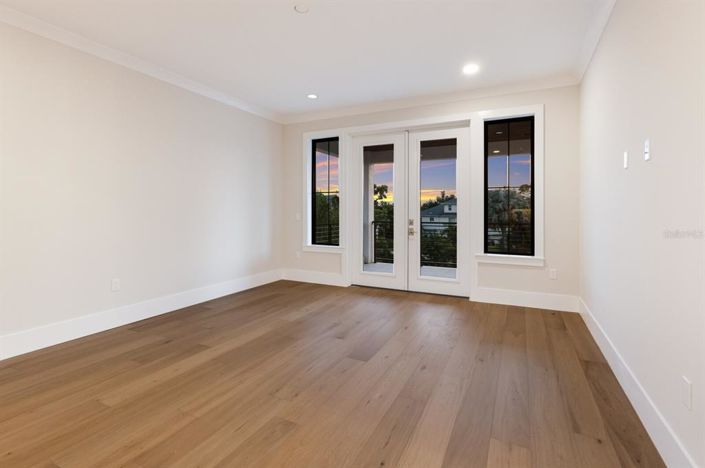 Image No.33-4 Bed Property for sale