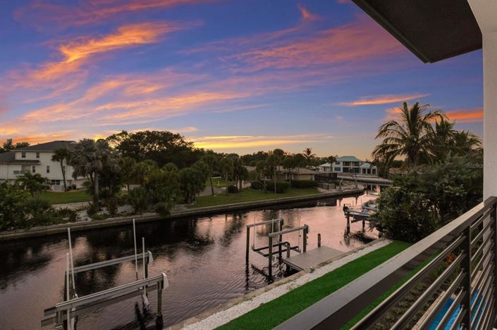 Image No.40-4 Bed Property for sale